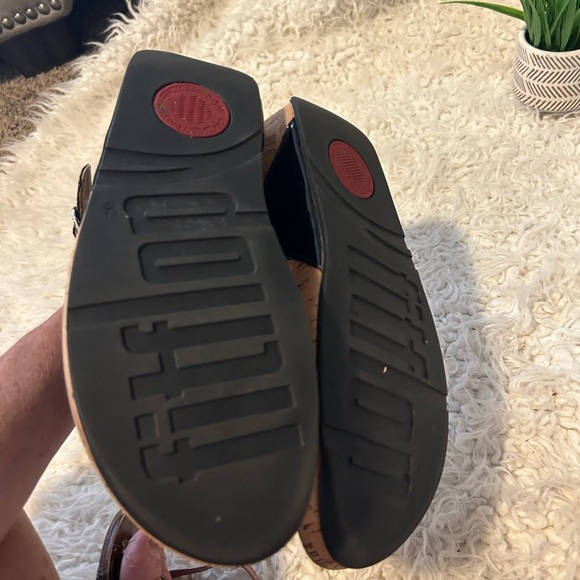 clearance FitFlop Gracie Leather Toe-Post Sandals Black Thongs Shoes Size 9 - Picture 6 of 6